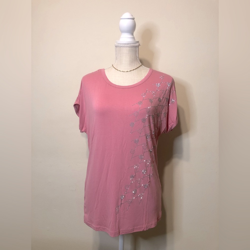 Beautiful Top form Yuna Fashion 🤩 NWT